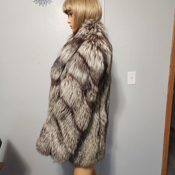 #728 Silver fox fur coat - Picture 3 of 4